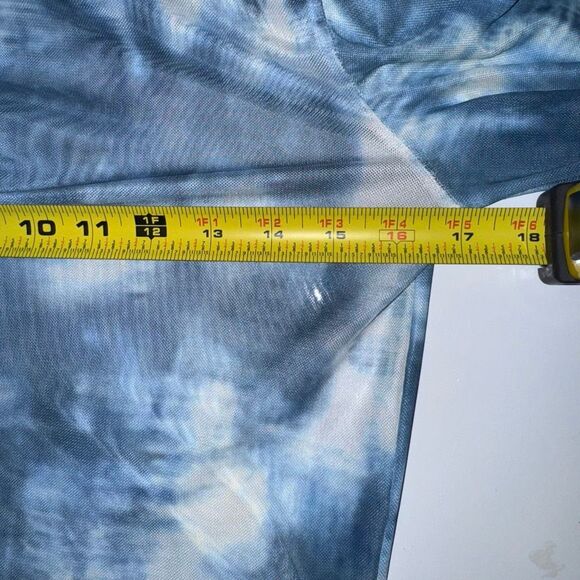 Noisy May Blue Cloud Mesh Mock Neck Top | Large - Picture 9 of 10